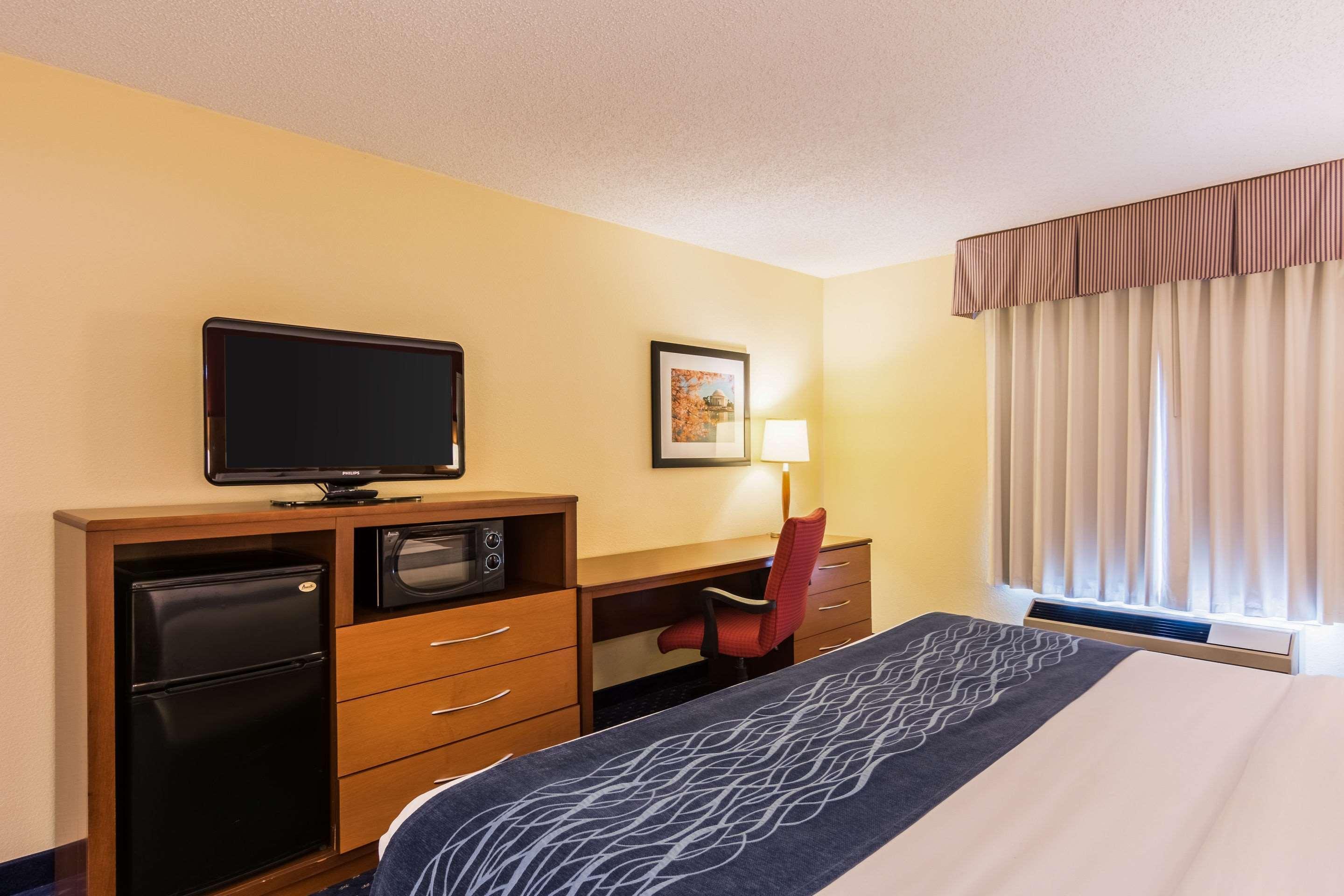 Comfort Inn At Joint Base Andrews Clinton Exteriér fotografie