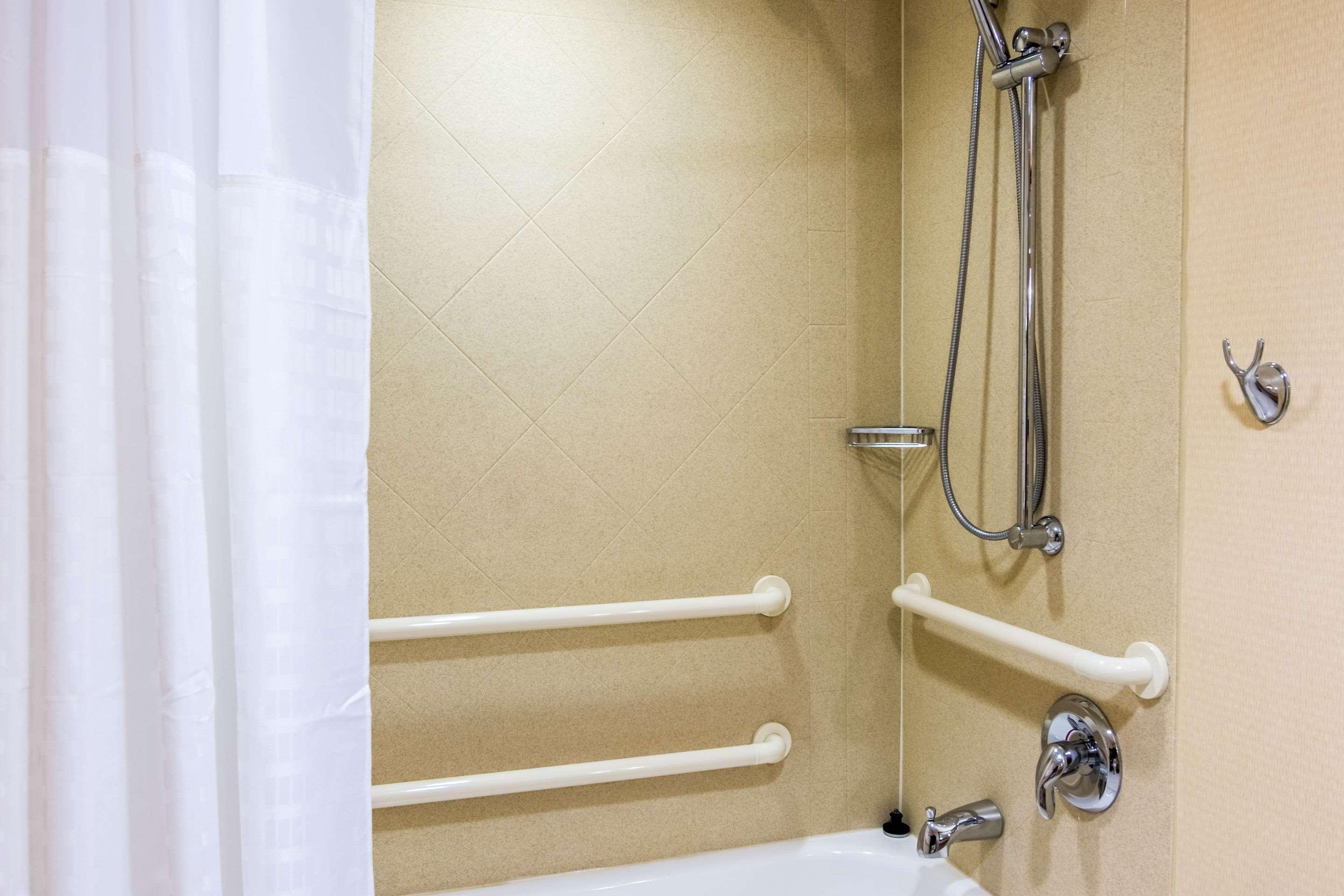 Comfort Inn At Joint Base Andrews Clinton Exteriér fotografie