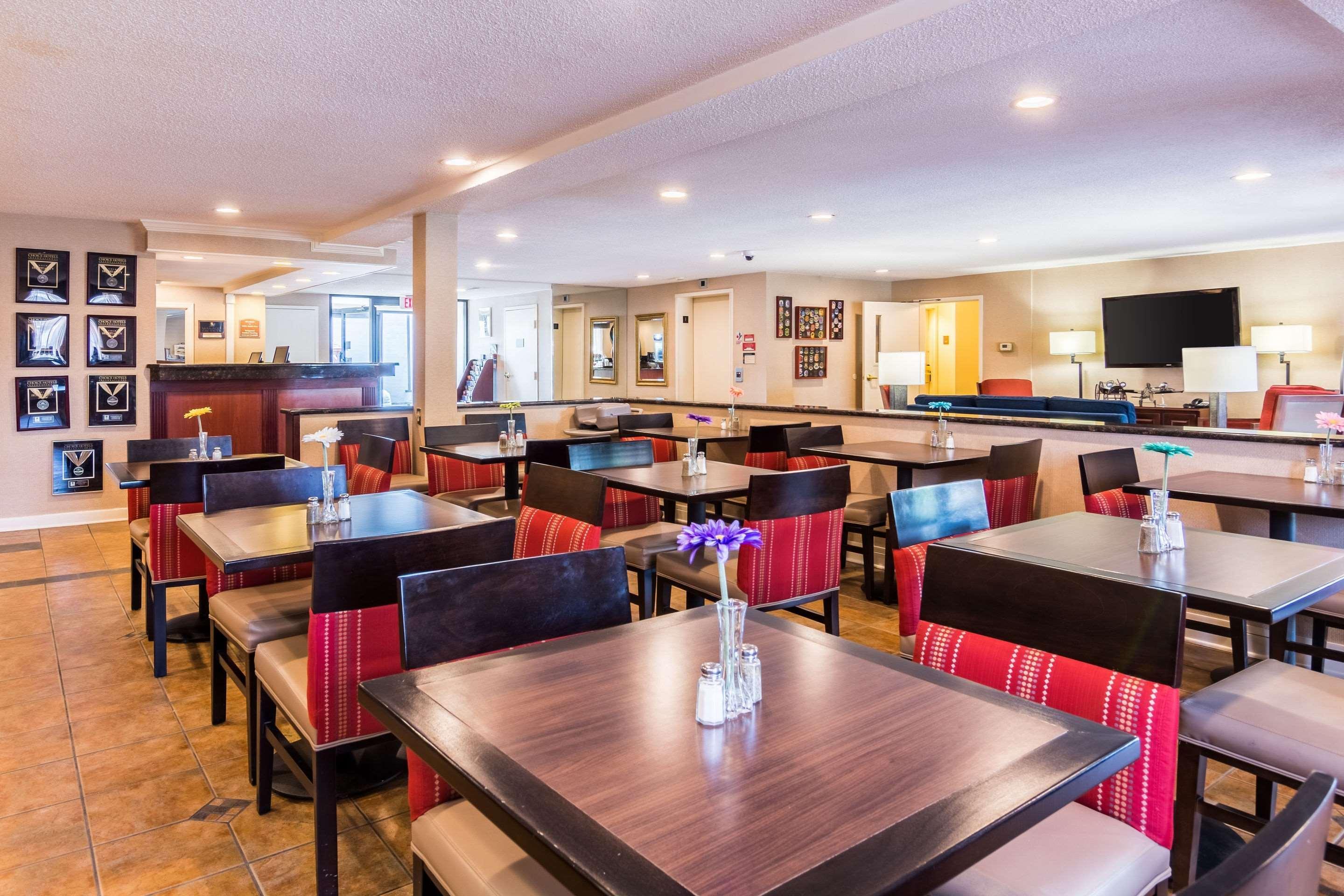 Comfort Inn At Joint Base Andrews Clinton Exteriér fotografie